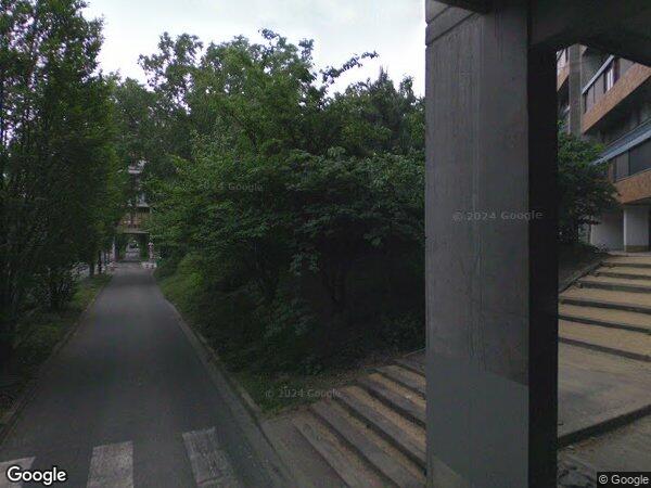 UN APPARTEMENT ET UN BOX DE GARAGE