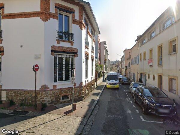 UN ENSEMBLE IMMOBILIER