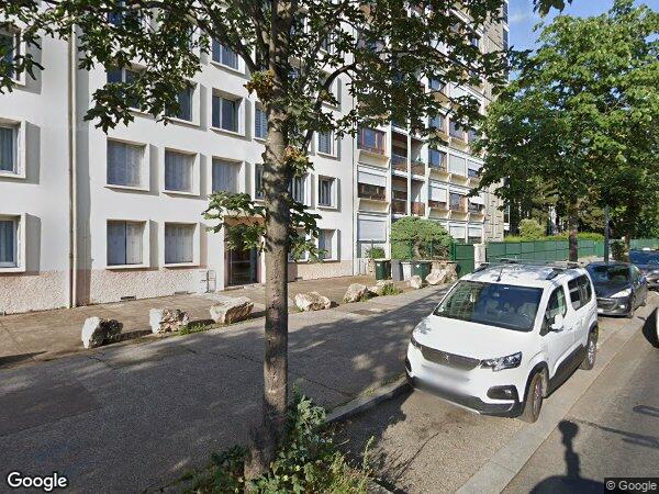 UN APPARTEMENT ET UNE CAVE