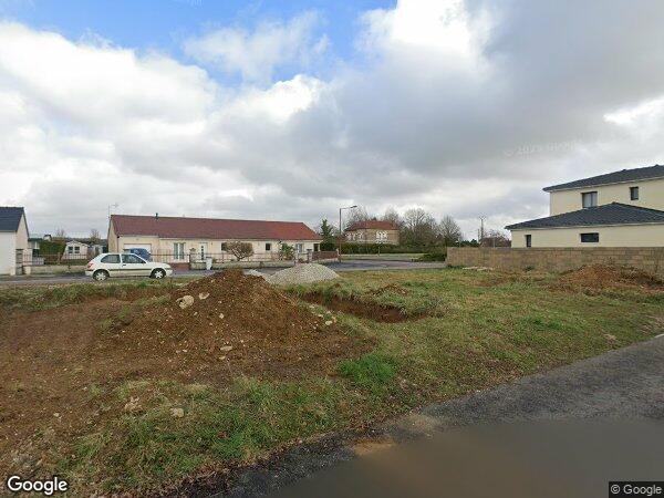 UNE MAISON D'HABITATION