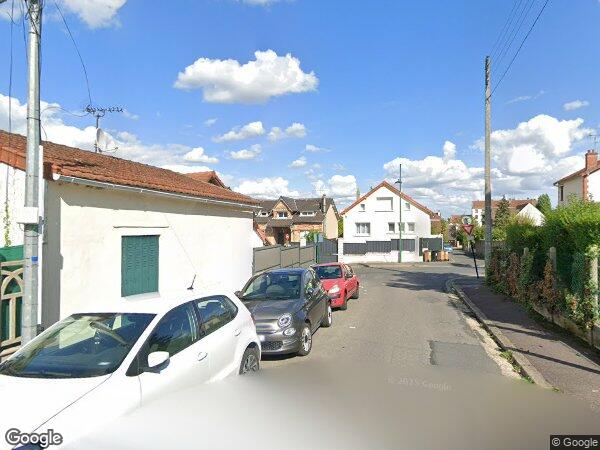 UNE MAISON D'HABITATION