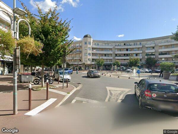 UN APPARTEMENT DE TYPE F3