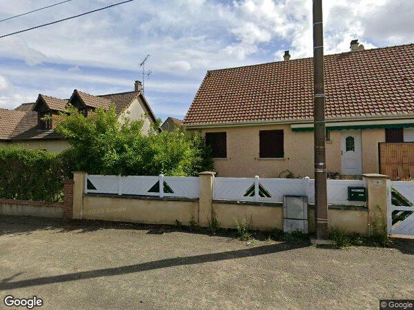 UNE MAISON D'HABITATION