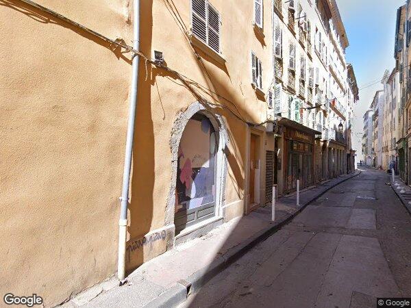 UN APPARTEMENT DE TYPE 4