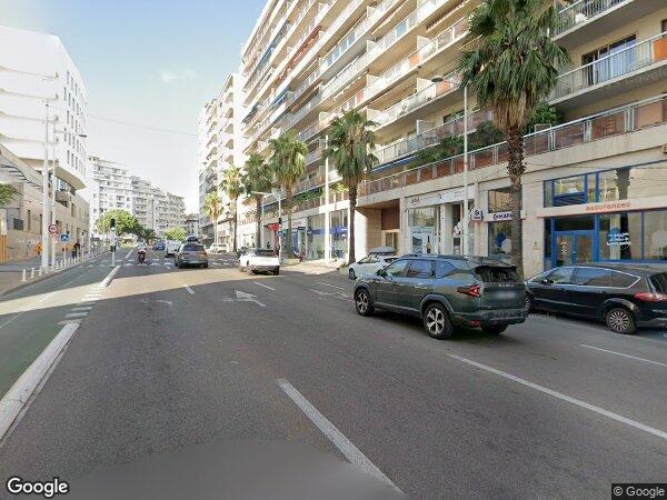 UN APPARTEMENT DE TYPE T2 ET UNE CAVE