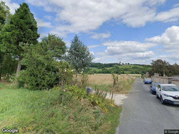 UNE MAISON D'HABITATION