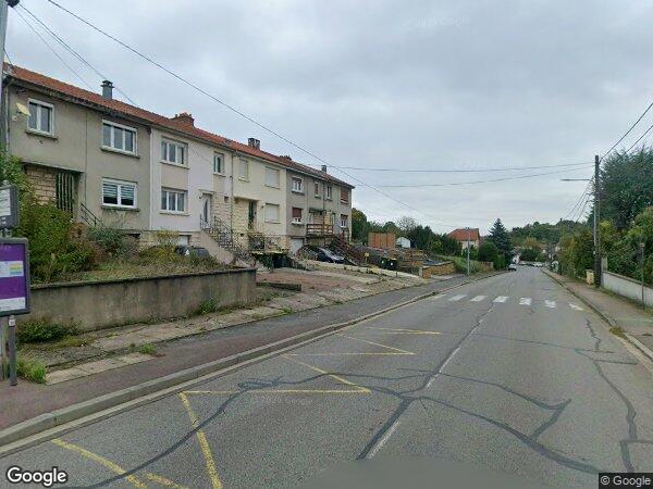 UNE MAISON D'HABITATION