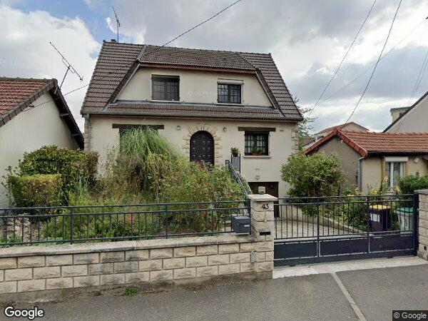 UN PAVILLON D'HABITATION