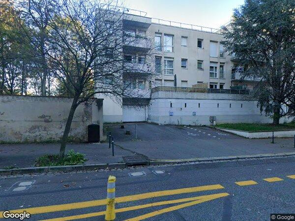 UNE CHAMBRE DE BONNE