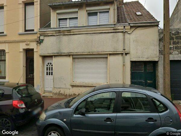 UNE MAISON D'HABITATION