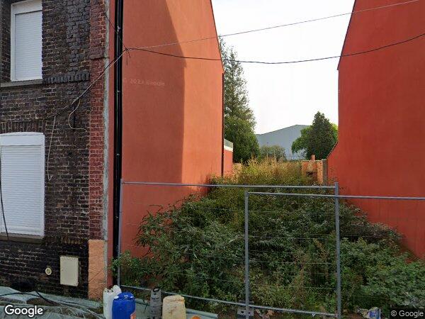 UNE PARCELLE EN FRICHE