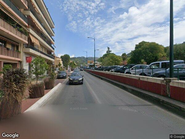 UN APPARTEMENT AVEC PARKING ET CAVE