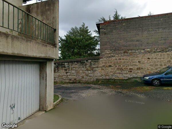 UNE PARCELLE DE TERRAIN