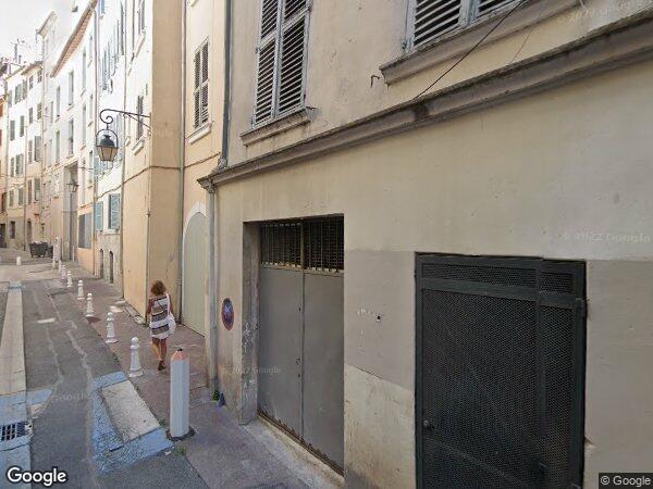 UN APPARTEMENT DE TYPE T1