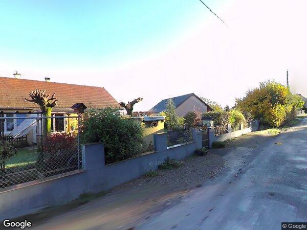 UNE MAISON D'HABITATION