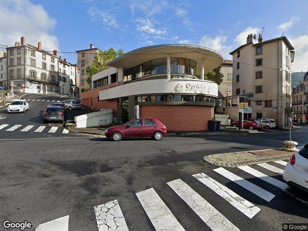 UN ENSEMBLE IMMOBILIER