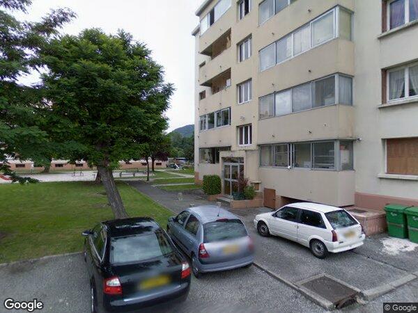 UN APPARTEMENT ET UNE CAVE