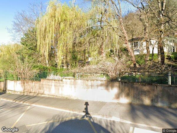 UNE MAISON D'HABITATION