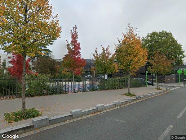 UNE MAISON D'HABITATION