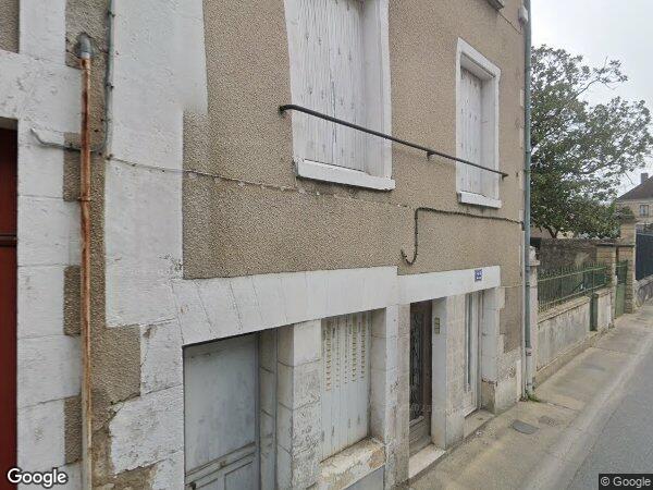 UNE MAISON MITOYENNE