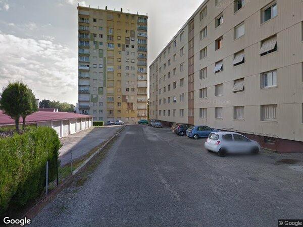 UN APPARTEMENT ET UNE CAVE