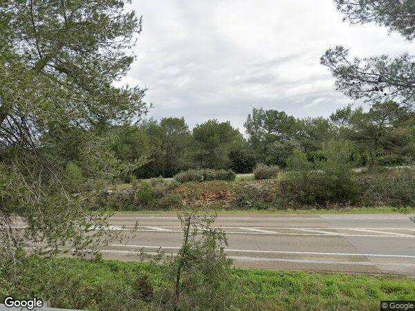 UN IMMEUBLE À USAGE D'HABITATION