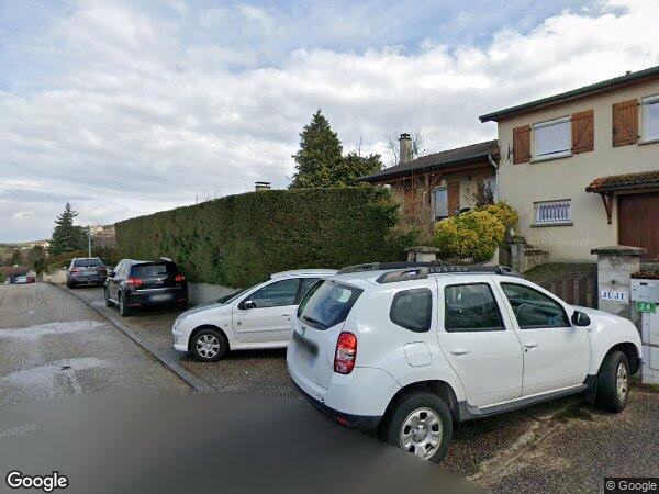 UNE MAISON D'HABITATION