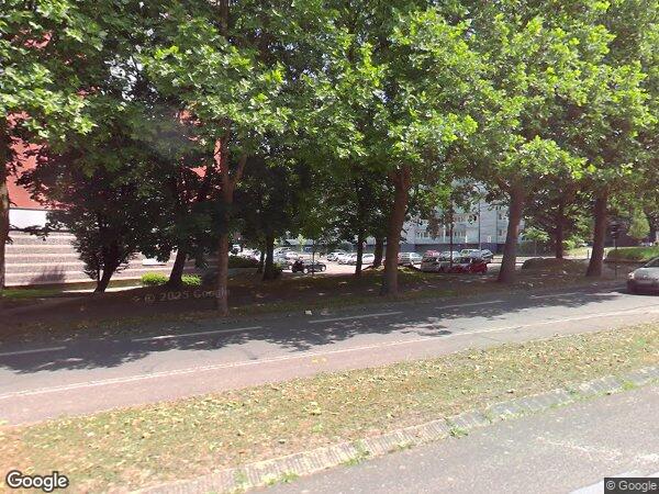 UN APPARTEMENT DE TYPE T2