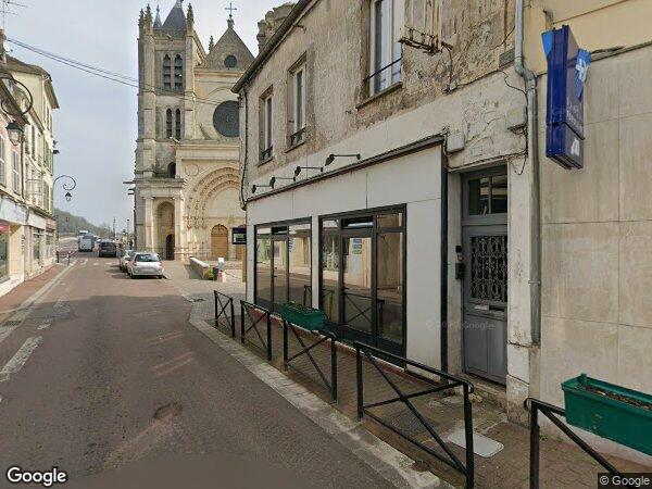 UN ENSEMBLE IMMOBILIER