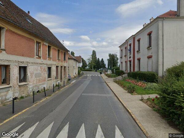 UN ENSEMBLE IMMOBILIER