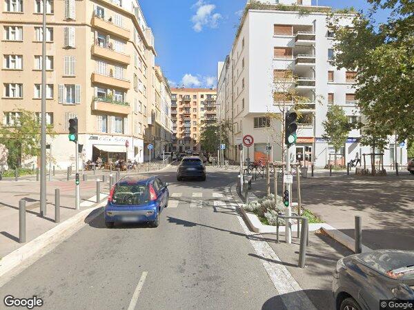 UN APPARTEMENT DUPLEX