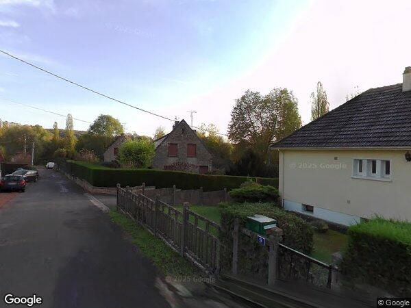 UNE MAISON À USAGE D'HABITATION