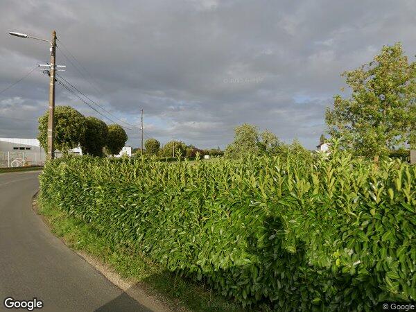 UN BATIMENT INDUSTRIEL