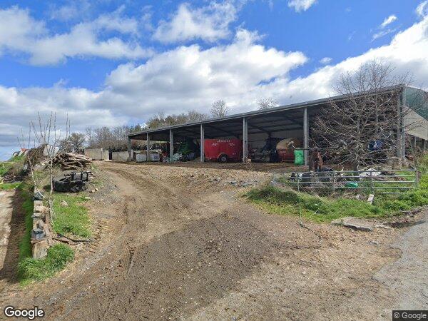 UNE MAISON D'HABITATION