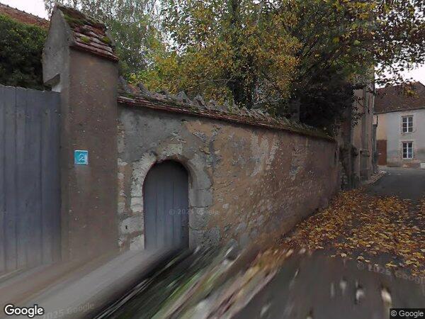 UNE MAISON À USAGE D'HABITATION