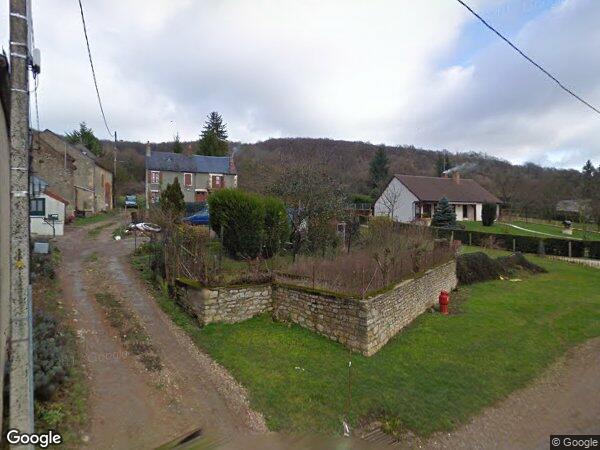 UNE MAISON À USAGE D'HABITATION