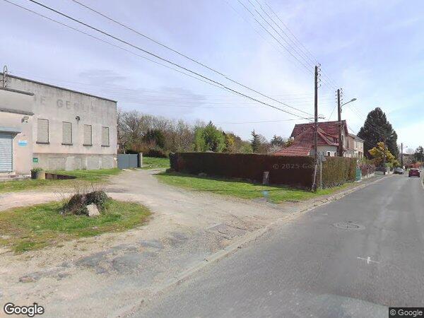 UN BIEN INDUSTRIEL ET COMMERCIAL