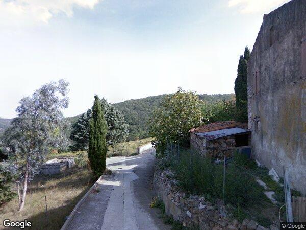 UNE MAISON À USAGE D'HABITATION