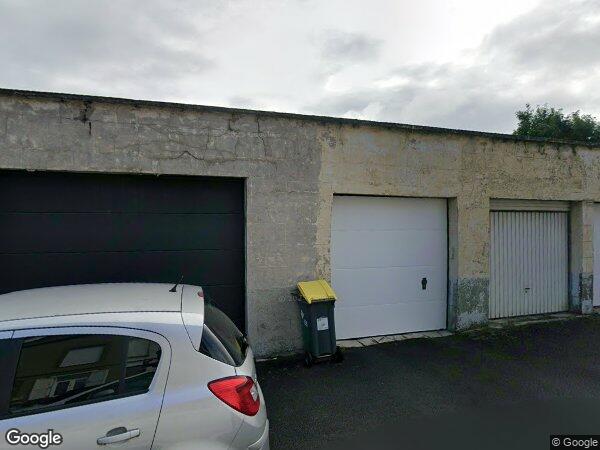 UNE MAISON MITOYENNE 