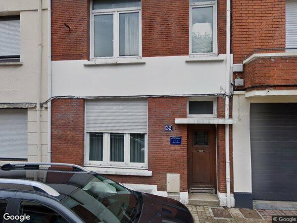 UNE MAISON A USAGE D'HABITATION