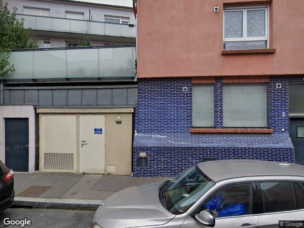UN APPARTEMENT TRIPLEX ET UN EMPLACEMENT DE PARKING