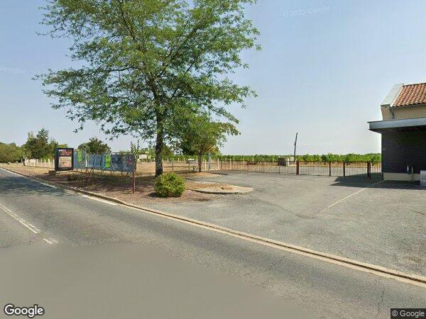 DES PARCELLES EN NATURE DE VIGNES ET PRÉS