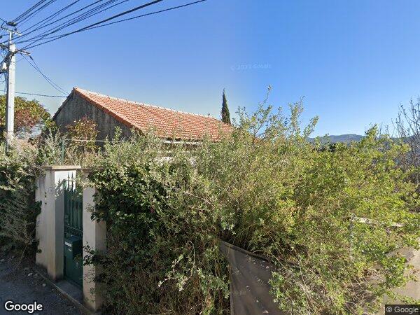 UNE MAISON À USAGE D'HABITATION