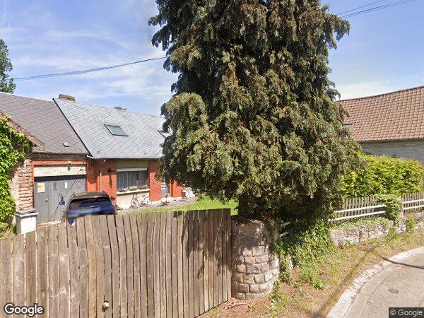 UN IMMEUBLE À USAGE D'HABITATION