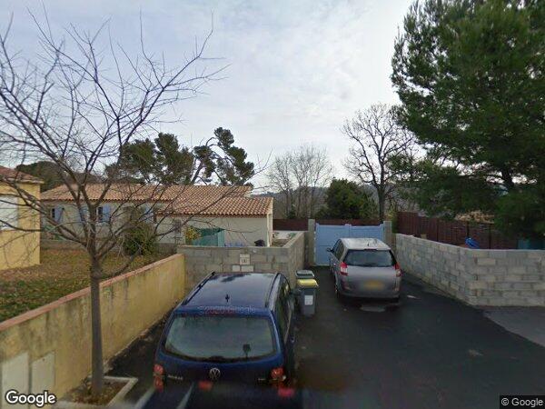 UNE MAISON À USAGE D'HABITATION