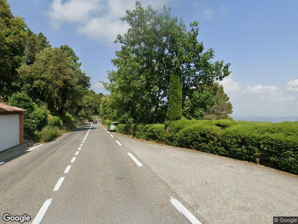 UNE MAISON ET UN STUDIO INDEPENDANT