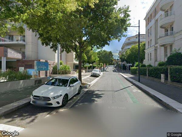 UN APPARTEMENT ET UN PARKING