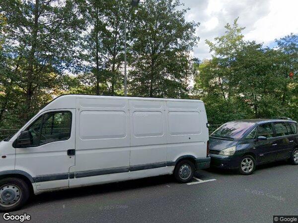 UNE MAISON À USAGE D'HABITATION