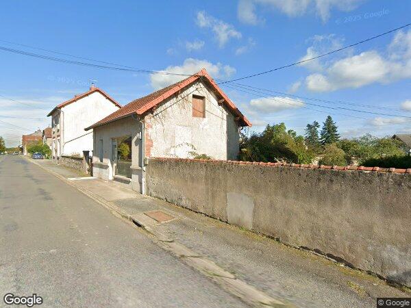 UNE MAISON D'HABITATION