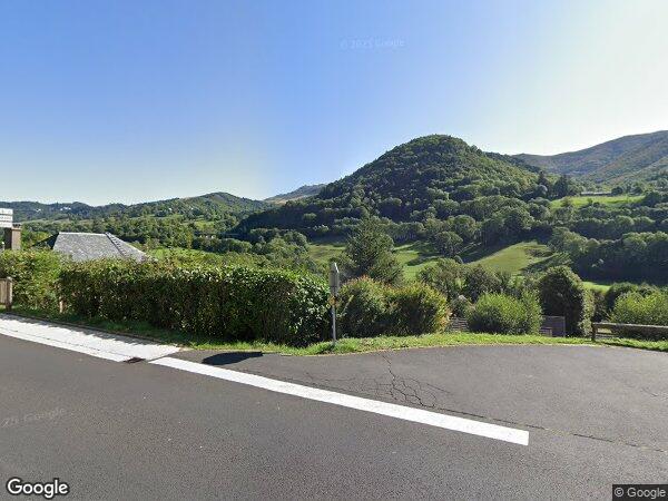 UNE MAISON ANCIENNE À USAGE D'HABITATION